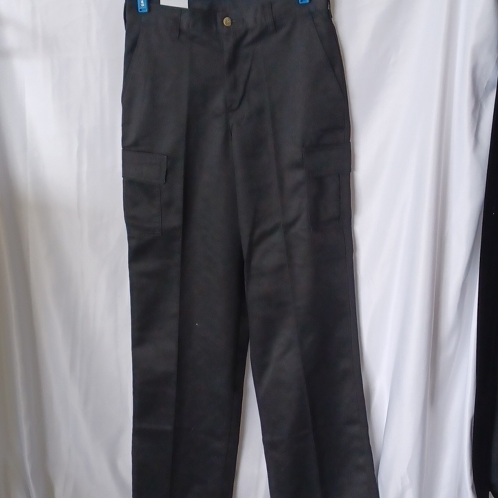 School Apparel Black Cargo Pants. Relaxed fit, sz 10 missy